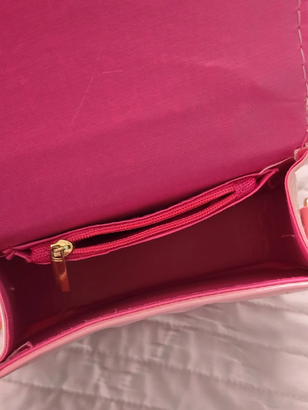 Hello Kitty - Picture 3 of 3